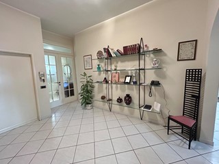 Quadrilocale in Vendita a Empoli, 230'000€, 86 m², con Box