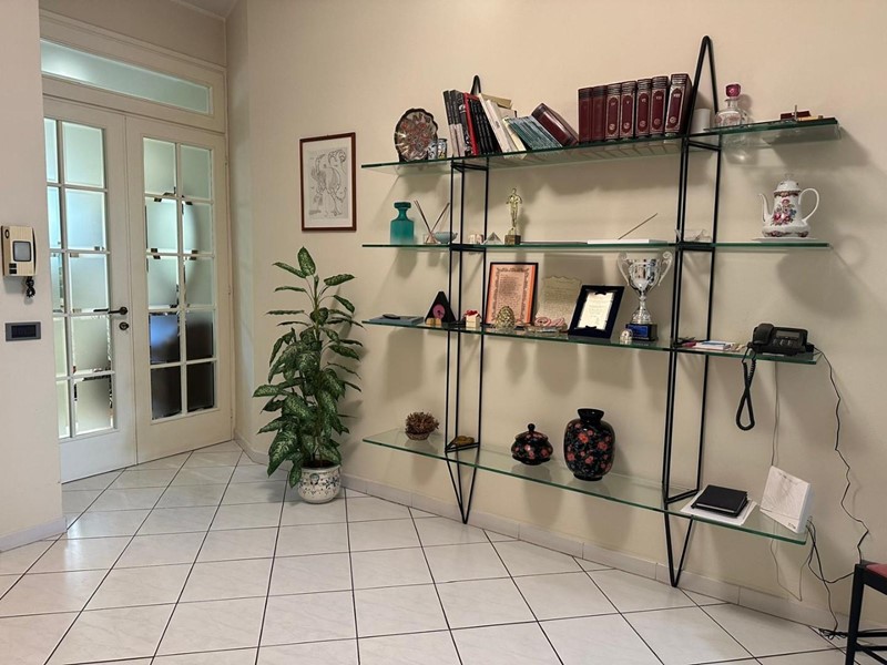 Quadrilocale in Vendita a Empoli, 230'000€, 86 m², con Box