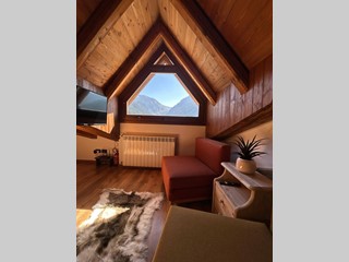 Bilocale in Affitto a Temù, 800€, 65 m²