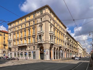 Appartamento in Vendita a Torino, 390'000€, 150 m²