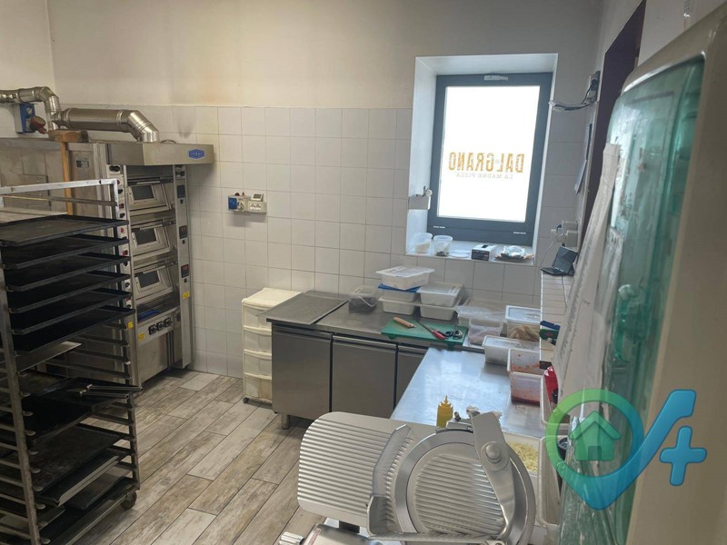 Attività commerciale in Vendita a Verona, 50'000€, 40 m²