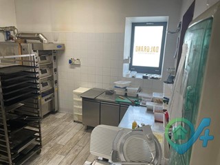 Attività commerciale in Vendita a Verona, 50'000€, 40 m²