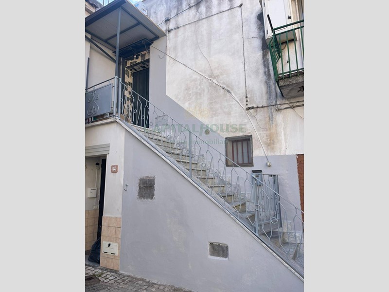 Casa Semi Indipendente in Vendita a Sperone, 38'000&euro;, 60 m²