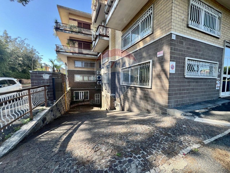 Box in Vendita a Roma, 42'000€, 24 m²