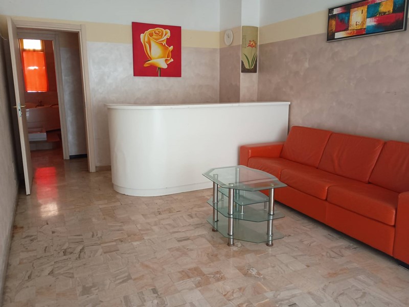 Immobile commerciale in Vendita a Pontedera, 79'000€, 105 m²