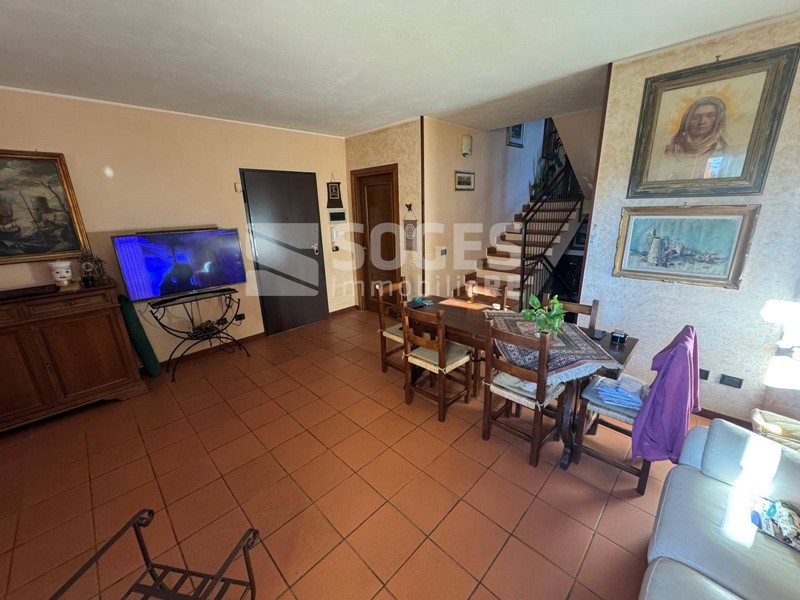 Appartamento in Vendita a Reggello, 365'000€, 166 m²