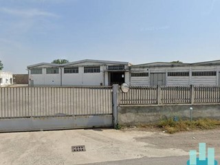 Capannone in Vendita a Casalpusterlengo, 2'850'000€, 7960 m²