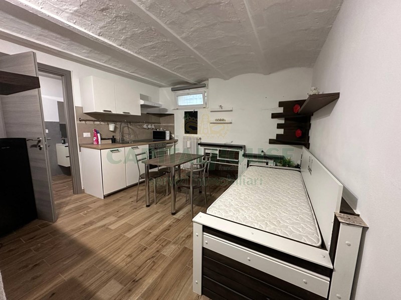 Box in Vendita a Bologna, 64'000€, 35 m²