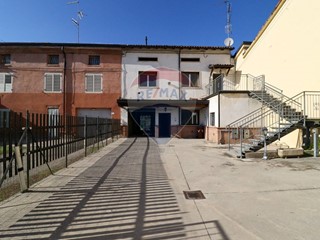 Quadrilocale in Vendita a Boretto, 125'000€, 116 m²