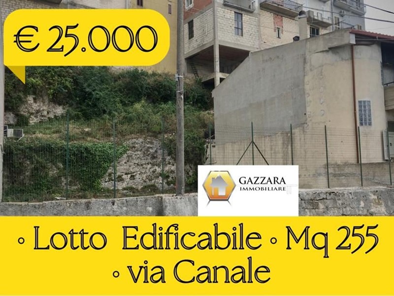 Terreno edificabile in Vendita a Canicattini Bagni, 25'000€, 252 m²