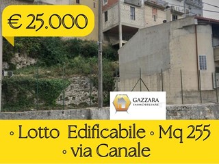 Terreno edificabile in Vendita a Canicattini Bagni, 25'000€, 252 m²