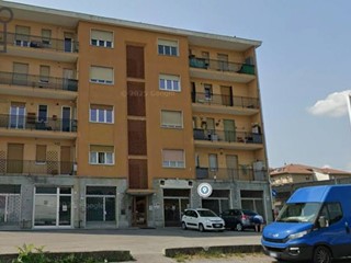 Immobile commerciale in Vendita a Carcare, 120'000€, 203 m²