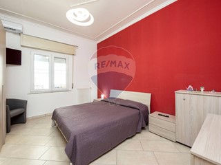 Trilocale in Vendita a Catania, 159'000&euro;, 100 m²