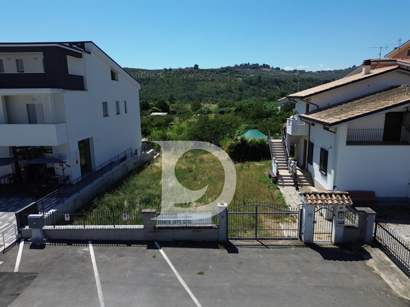 Terreno edificabile in Vendita a Collecorvino, 52'000€, 1150 m²