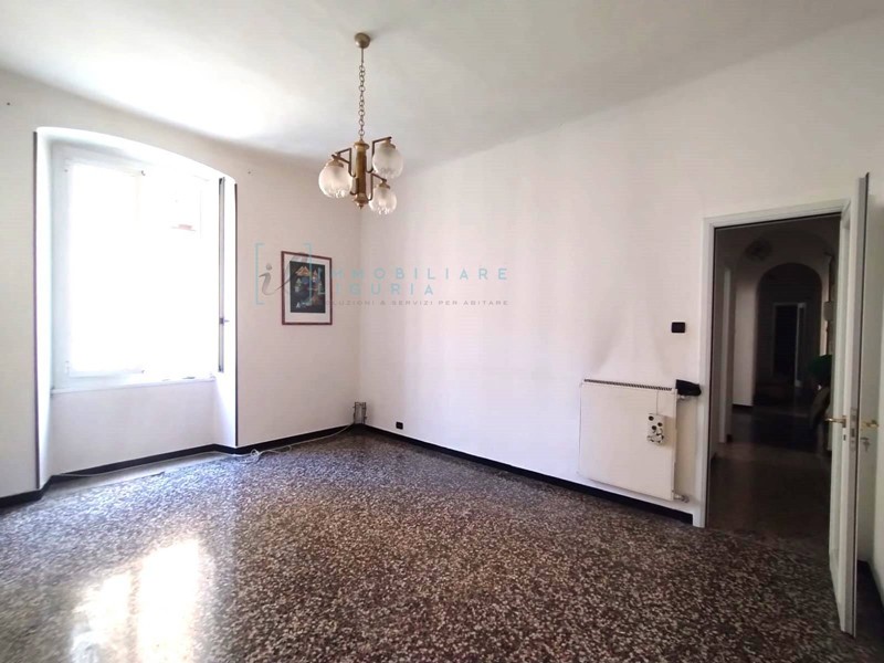 Quadrilocale in Vendita a Genova, 250'000€, 90 m²