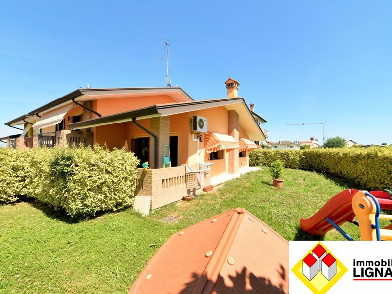 Villetta a schiera in Vendita a Latisana, 205'000€, 150 m²