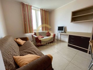 Bilocale in Affitto a Livorno, 950€, 55 m²