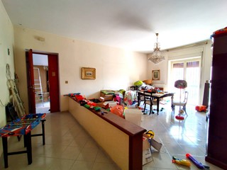 Quadrilocale in Vendita a Mariglianella, 160'000€, 110 m²