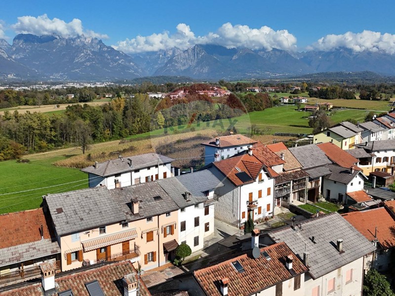 Casa Indipendente in Vendita a Borgo Valbelluna, 49'000€, 120 m²