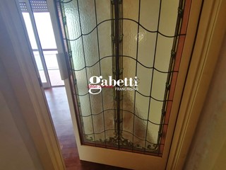 Appartamento in Vendita a Santo Stefano di Camastra, 170'000€, 149 m²