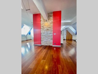 Bilocale in Affitto a Venezia, 1'000€, 77 m², arredato