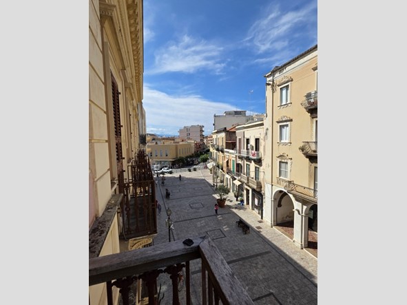 Ufficio in Vendita a Milazzo, 99'000€, 63 m²