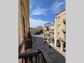 Ufficio in Vendita a Milazzo, 99'000€, 63 m²