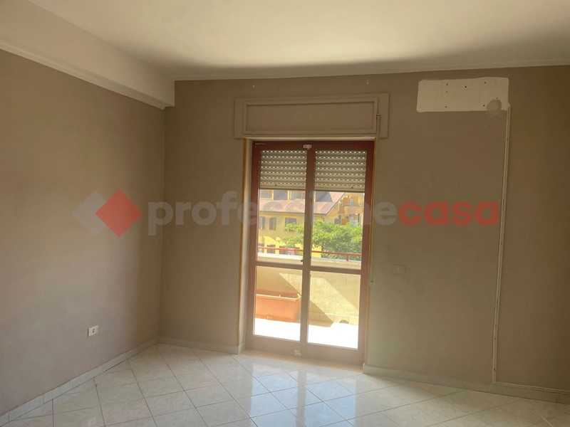 Trilocale in Vendita a Vitulazio, 80'000€, 100 m²