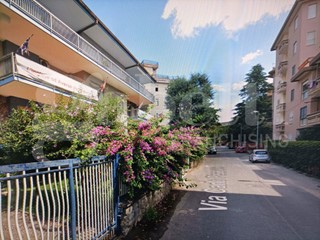 Ufficio in Affitto a Aversa, 1'200€, 230 m²