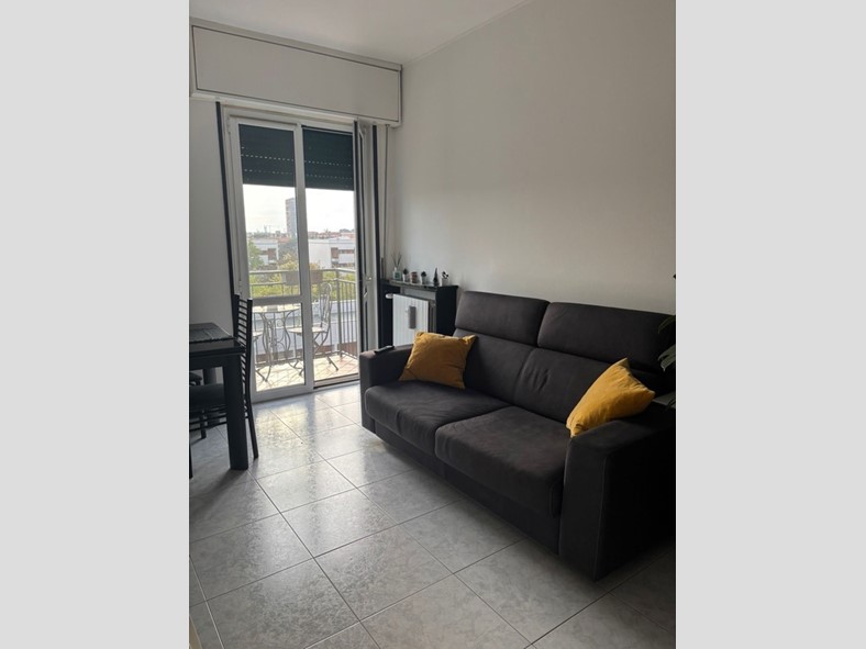 Bilocale in Affitto a Milano, 1'150€, 50 m², arredato