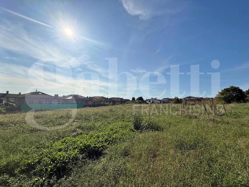 Terreno edificabile in Vendita a Bra, 130'000€, 1020 m²