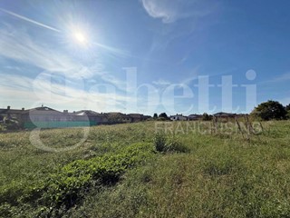 Terreno edificabile in Vendita a Bra, 130'000€, 1020 m²