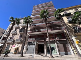 Quadrilocale in Vendita a Taranto, 95'000€, 111 m²