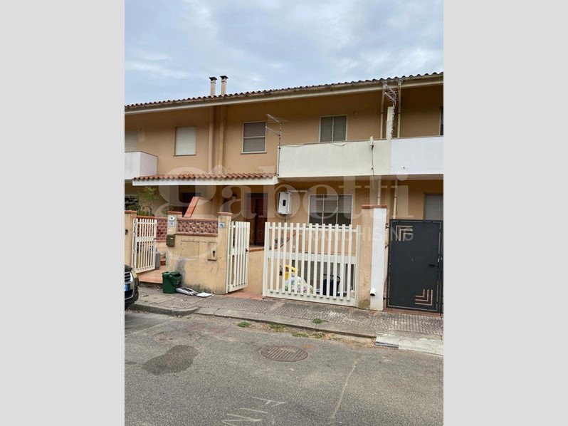 Villetta a schiera in Vendita a Oristano, 360'000€, 180 m²