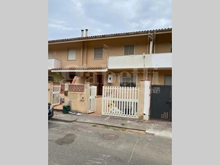 Villetta a schiera in Vendita a Oristano, 360'000€, 180 m²