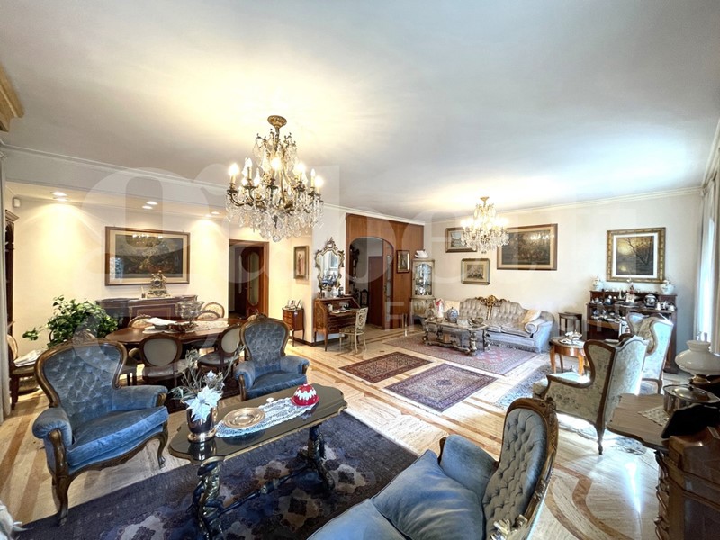 Appartamento in Vendita a Roma, 850'000&euro;, 206 m²