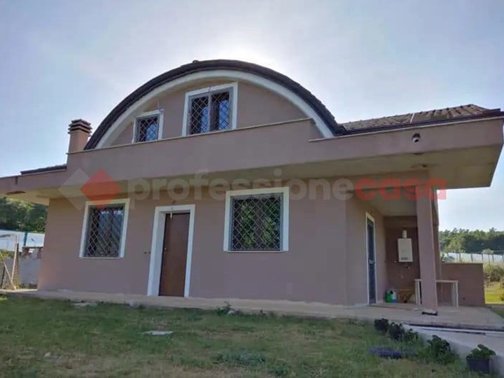 Casa Indipendente in Vendita a Ceccano, 114'999€, 90 m²