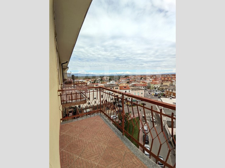 Appartamento in Vendita a Oristano, 190'000€, 180 m²