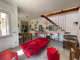 Casa Indipendente in Vendita a Livorno, zona Porta a Mare, 680'000&euro;, 130 m², con Box