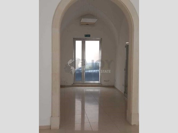 Immobile commerciale in Affitto a Galatone, 450€, 65 m²