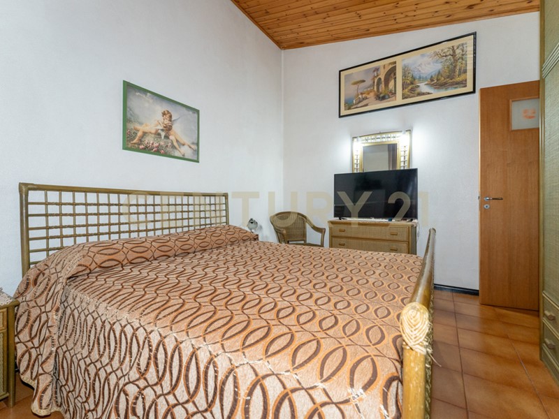 Appartamento in Vendita a Catania, 105'000&euro;, 116 m², arredato