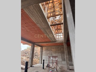 Casa Indipendente in Vendita a Aci Castello, 460'000€, 240 m²