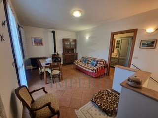 Casa Semi Indipendente in Vendita a Olivetta San Michele, 150'000€, 152 m²