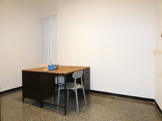 Ufficio in Affitto a Genova, zona Centro, 300€, 12 m²