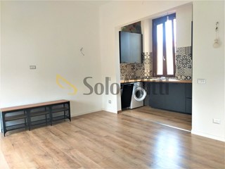Trilocale in Affitto a Seregno, zona Centro Storico, 1'000€, 90 m²