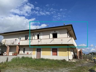 Quadrilocale in Vendita a Bientina, 112'000€, 125 m², con Box