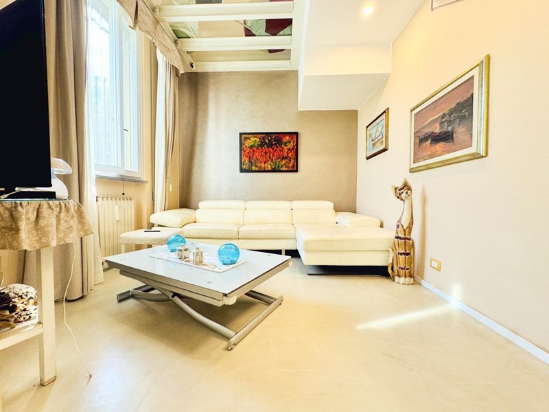 Villa bifamiliare in Vendita a Camaiore, zona Lido di Camaiore, 820'000&euro;, 120 m²