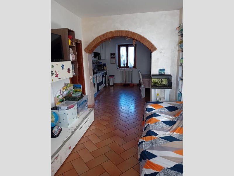 Quadrilocale in Vendita a Poggibonsi, zona Staggia, 185'000€, 85 m², arredato