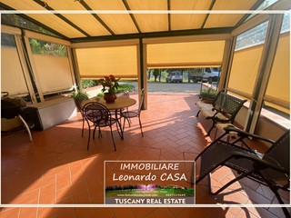 Villetta a schiera in Vendita a Cerreto Guidi, 305'000€, 190 m², con Box