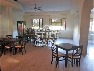 Immobile commerciale in Vendita a Altopascio, 200'000€, 430 m²